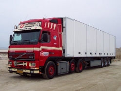 Volvo-FH12-420-KUEKOSZ-Continent-(Jensen)[1]